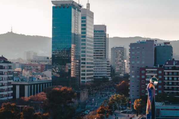 相比于傳統(tǒng)的建筑，智能建筑有以下幾方面的顯著優(yōu)勢(shì)！